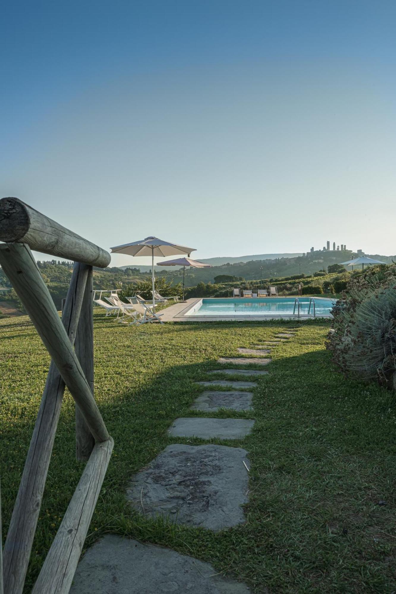 Charming House - Parking Included Apartment San Gimignano Exterior photo
